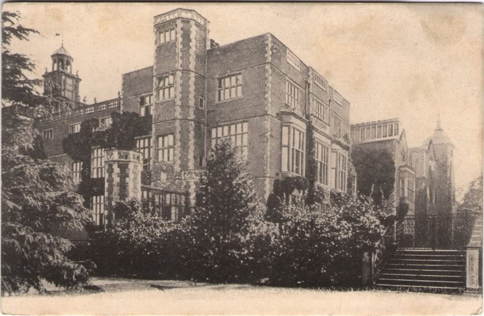 03_hatfield_hatfield_house_east_view.jpg