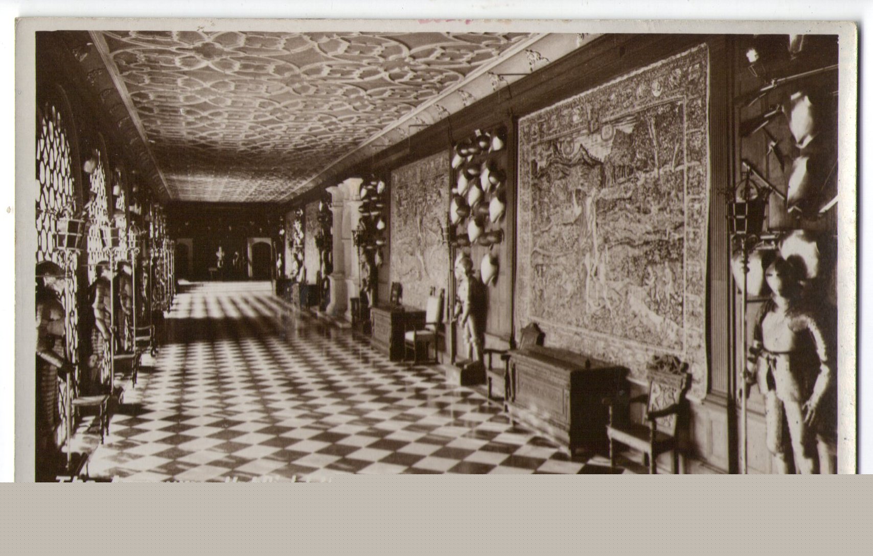 09_hatfield_house_armoury.jpg