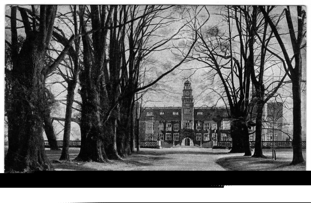 24_hatfield_house_north_bw.jpg