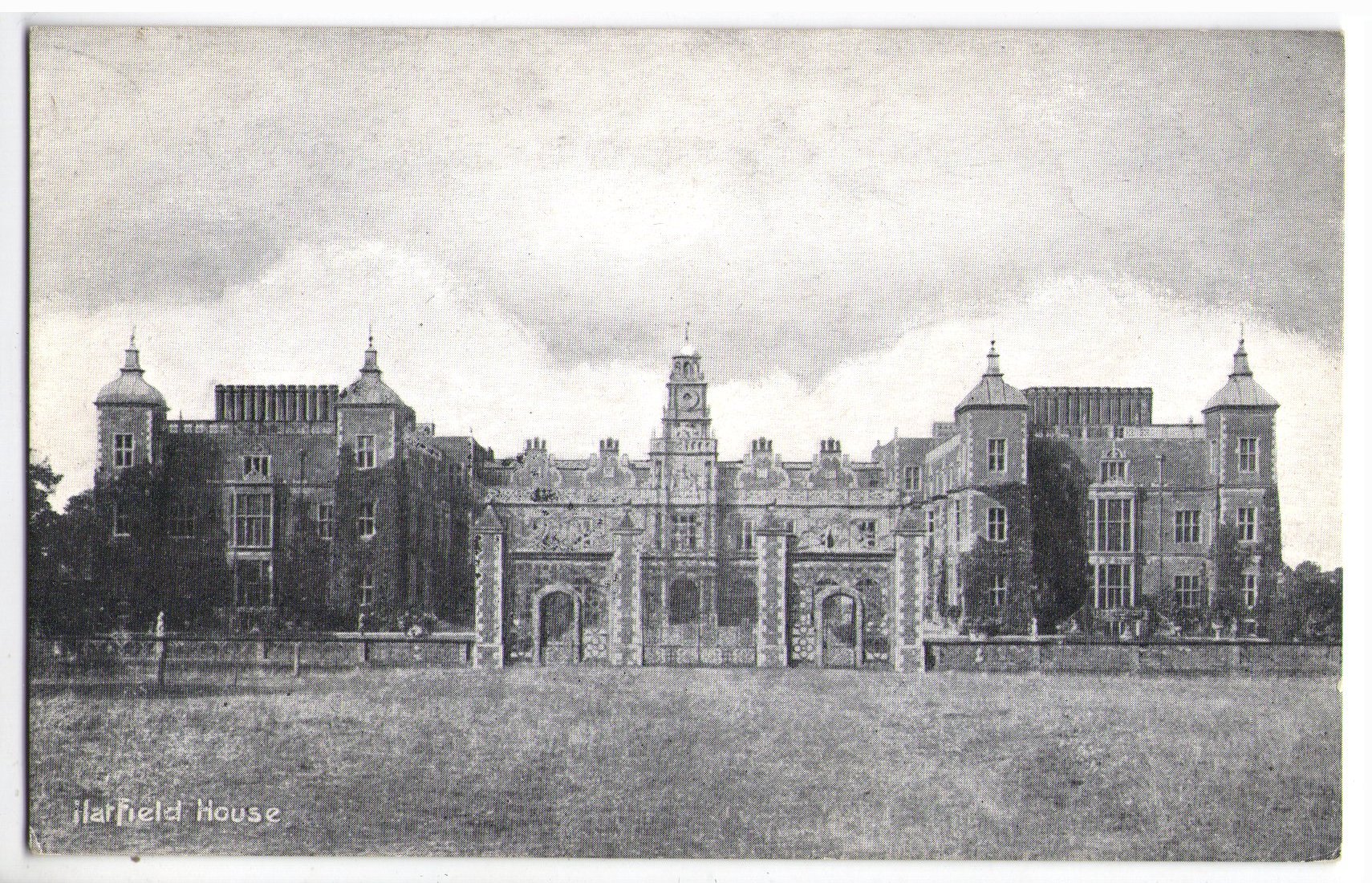 31_hatfield_house_south_face_.jpg