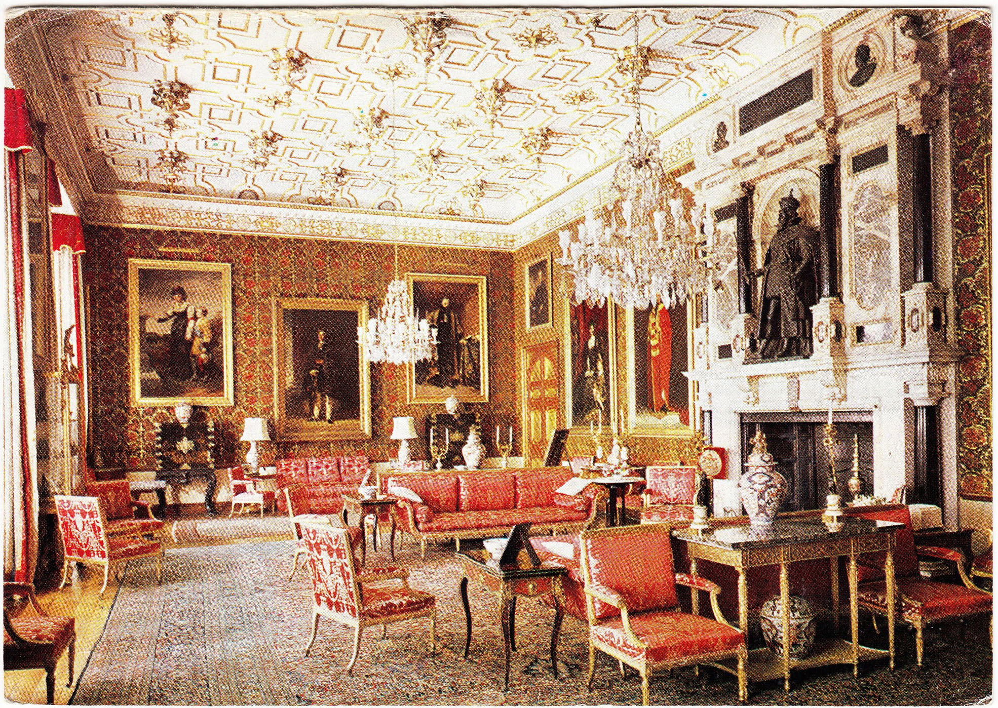 Hatfield_House_King_James_Room_Hh8.jpg