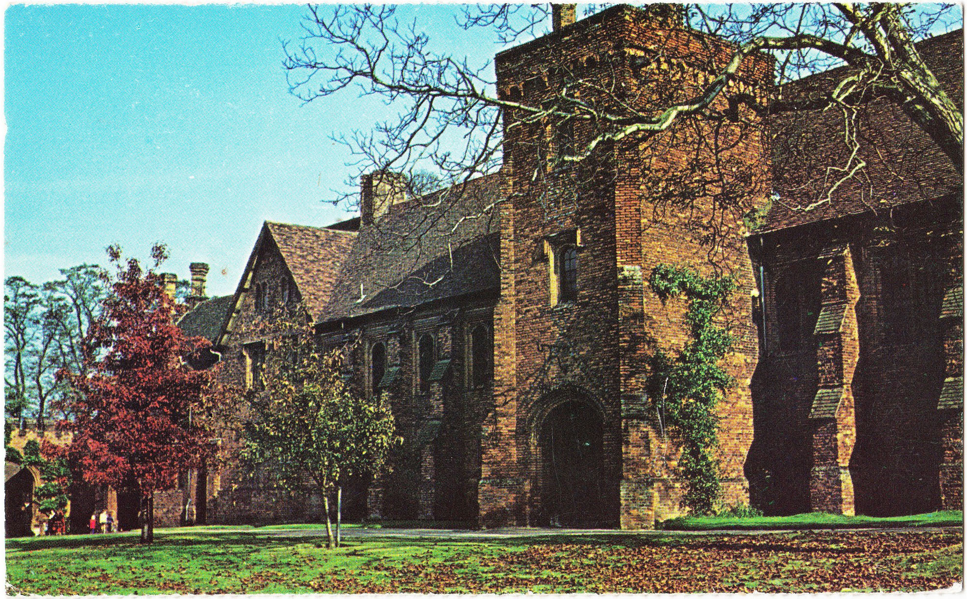 Hatfield_House_Old_Palace_Wi.jpg