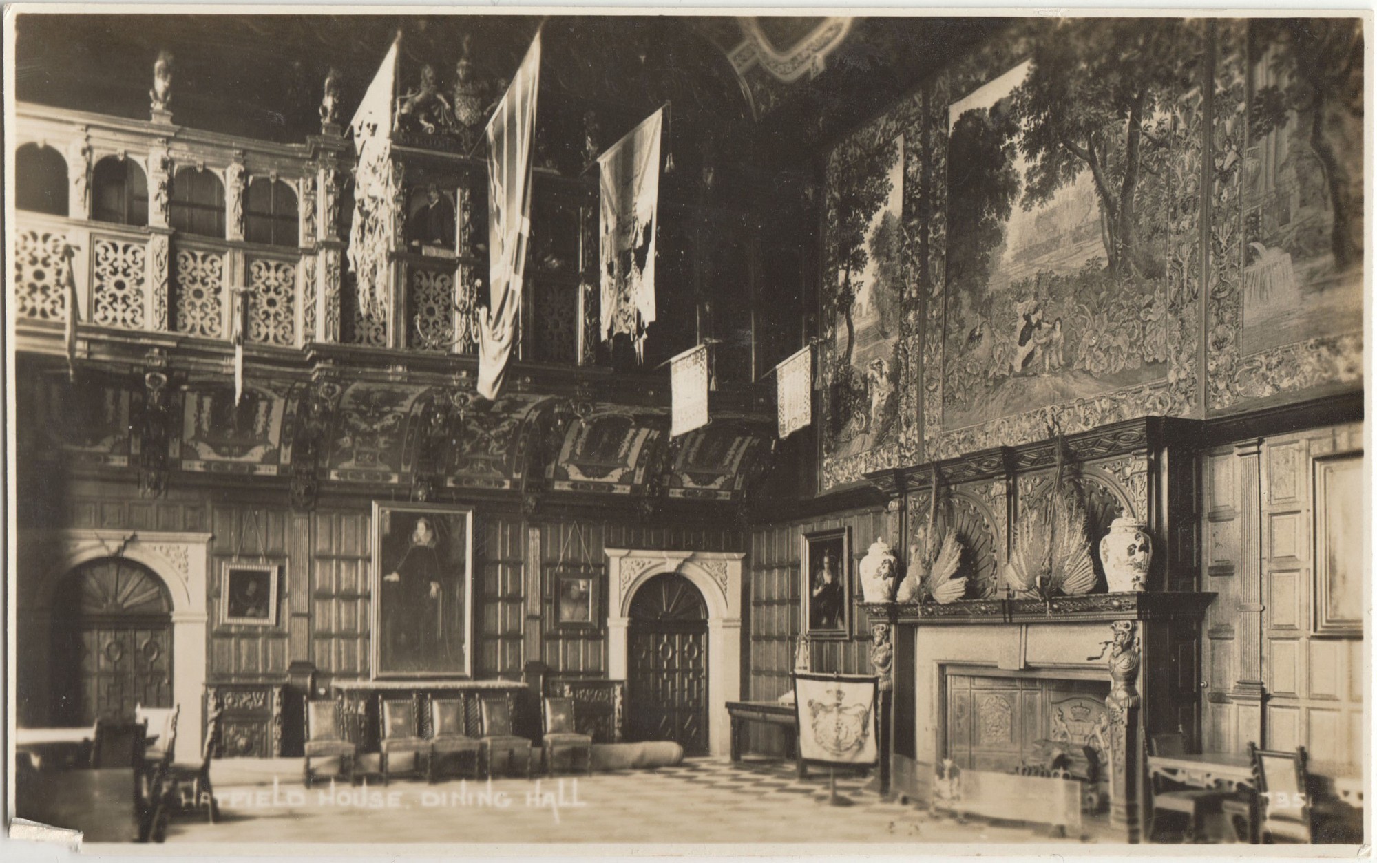 Hatfield_House_Photochrom_735.jpg