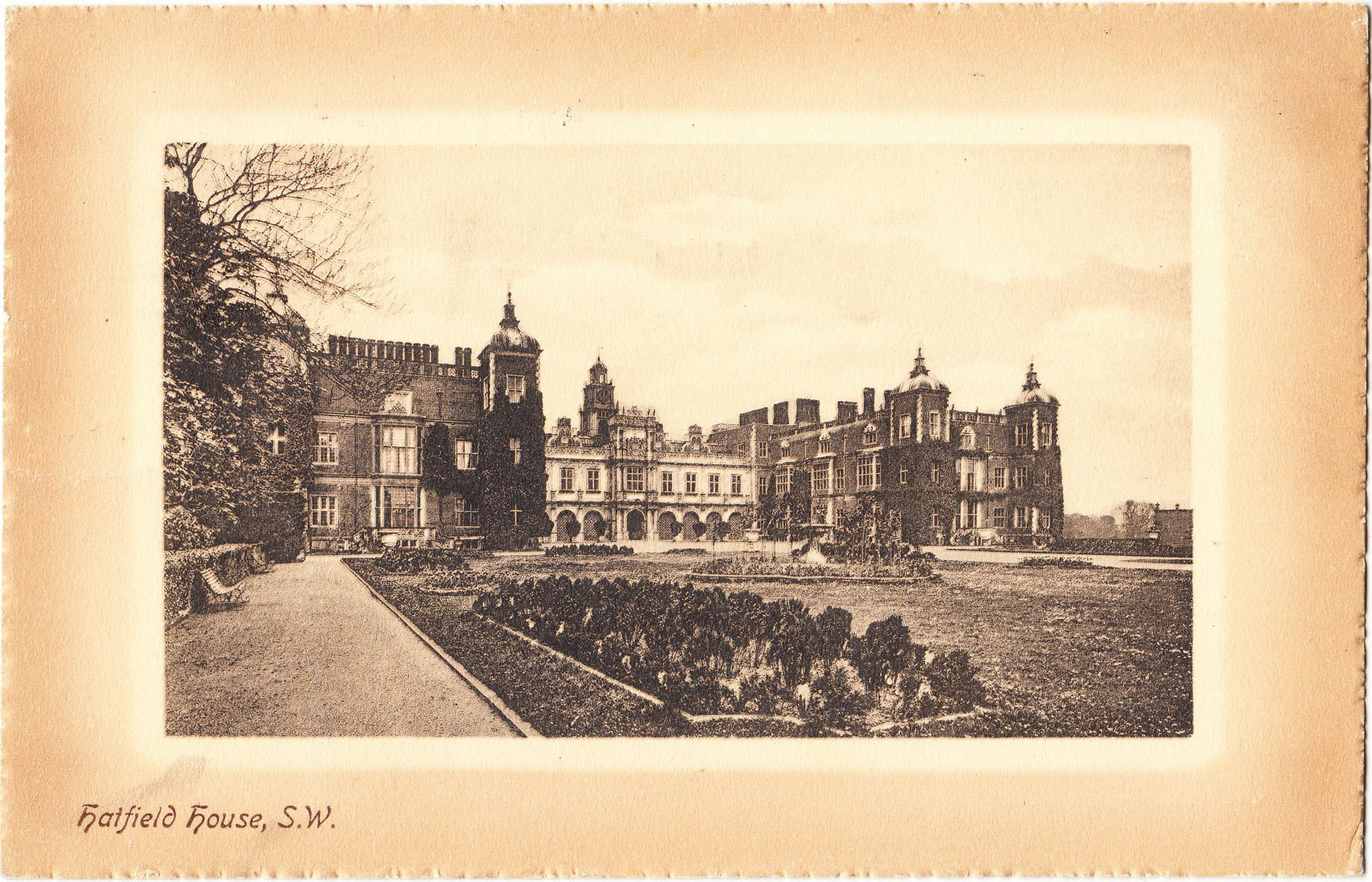 Hatfield_House_South_West.jpg