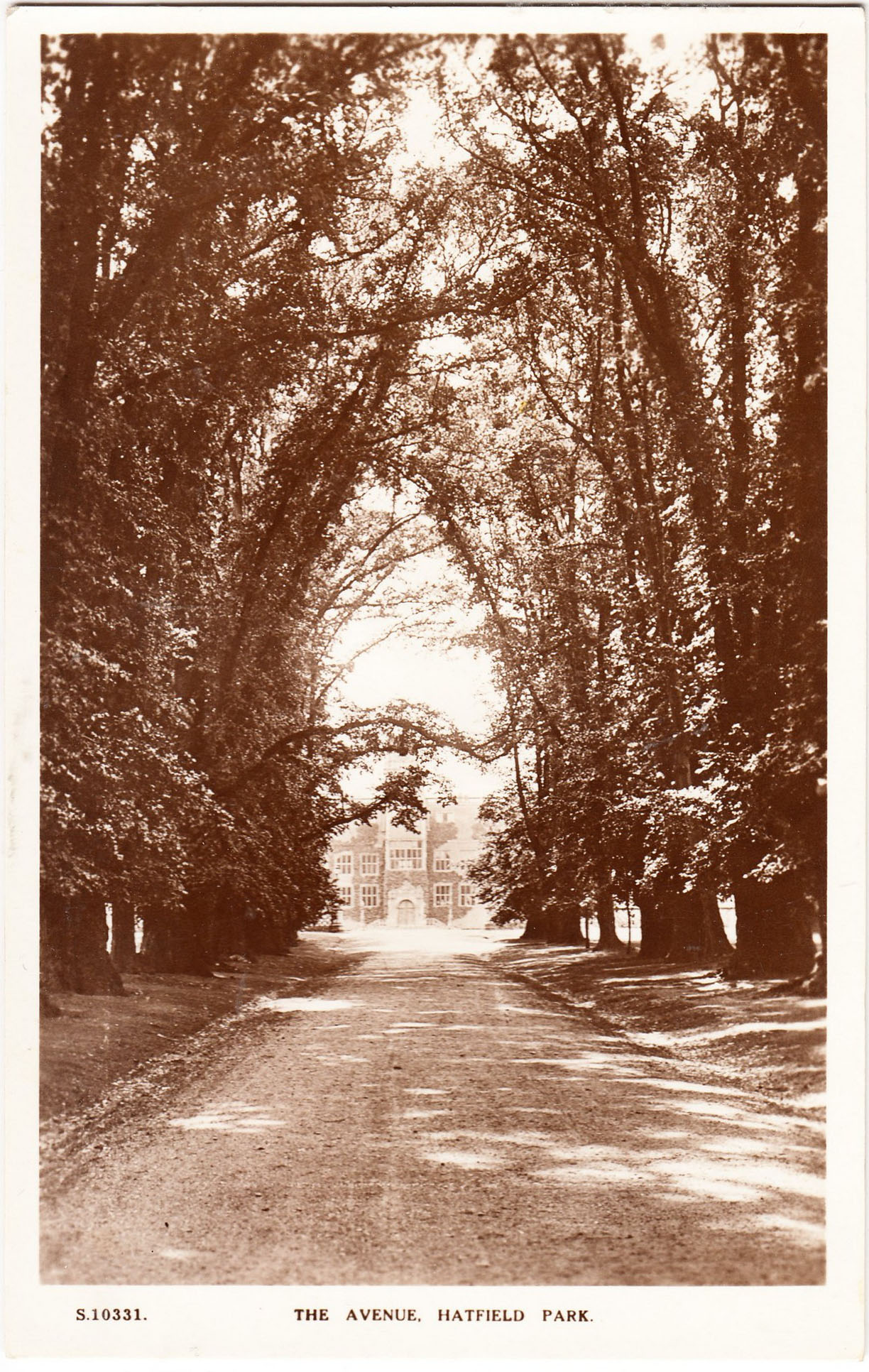 Hatfield_House_The_Avenue_Kingsway_S10331.jpg