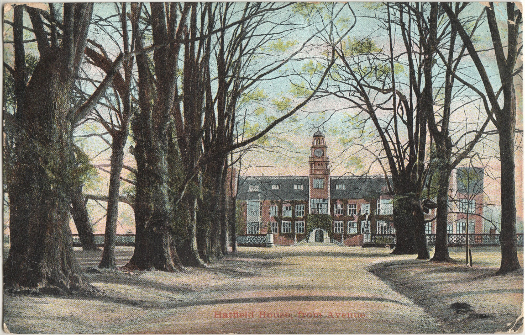 hatfield_house_from_avenue_1904.jpg