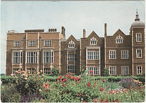 10_X_15_Hatfield_House_West_Front_Abc_Hh4.jpg