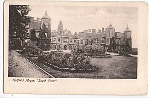 32_hatfield_house_south_front.jpg