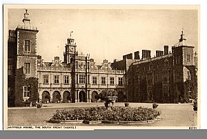 35_hatfield_house_south_front_82131.jpg