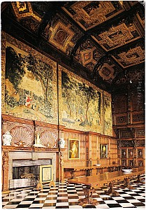 Hatfield_House_Marble Hall Hh6_1.jpg