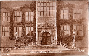 Hatfield_House_North_Entrance_2375.jpg