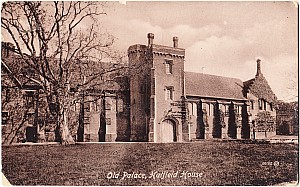 Hatfield_House_Old_Palace_06152.jpg