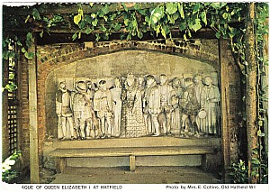Hatfield_House_Plaque_Wi.jpg