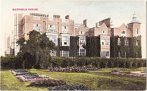 Hatfield_House_Ralph_Humphry.jpg