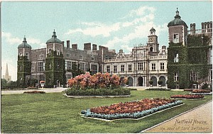Hatfield_House_Rush_And_Warwick.jpg
