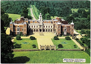 Hatfield_House_South_Front_Aerial_Hh1.jpg