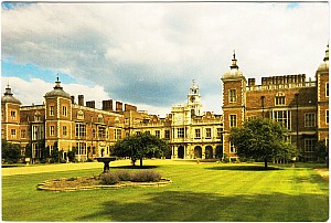 Hatfield_House_South_Front_Interprint.jpg