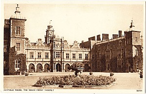 Hatfield_House_South_Front_Photochrom.jpg