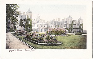Hatfield_House_South_Front_The_Hatfield_Series_45.jpg