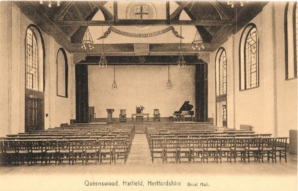 hatfield_queenswood_great_hall_buchanan.jpg